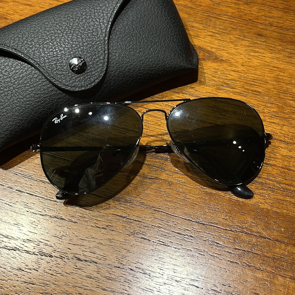 Ray-Ban Black Aviators
